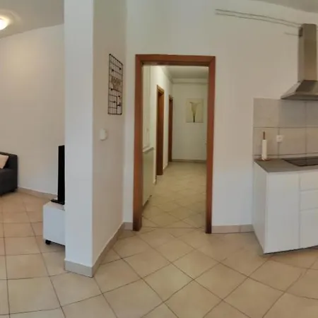 Apartma Nista *
